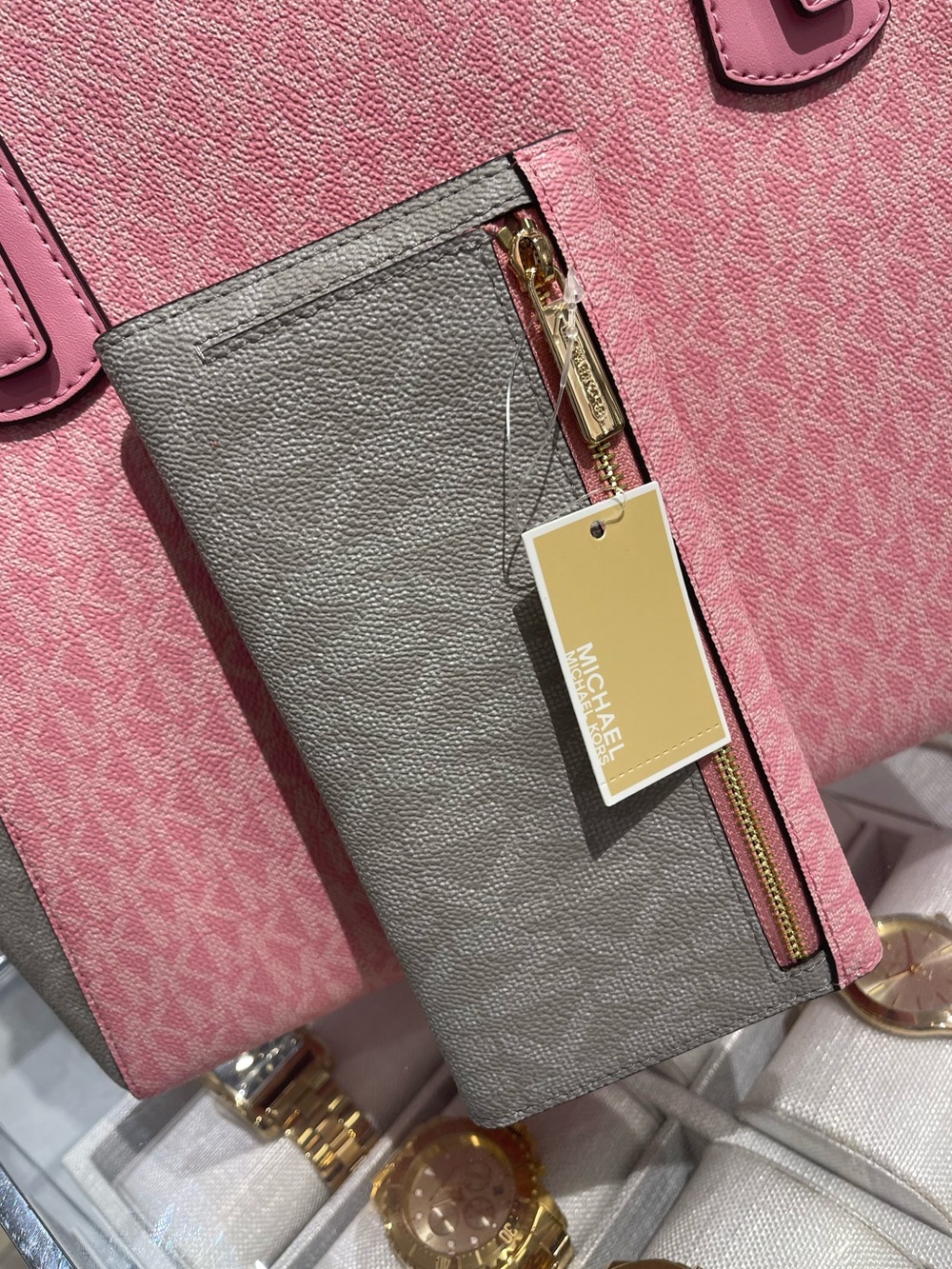 Michael Kors Jet Set Travel Signature Logo Tri-Fold Wallet Trifold 
Carnation - Picture 9 of 16